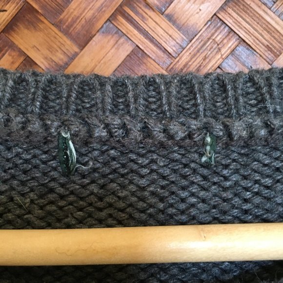 Roots Grey Cable Knit Wool Blend Sweater - Picture 8 of 8